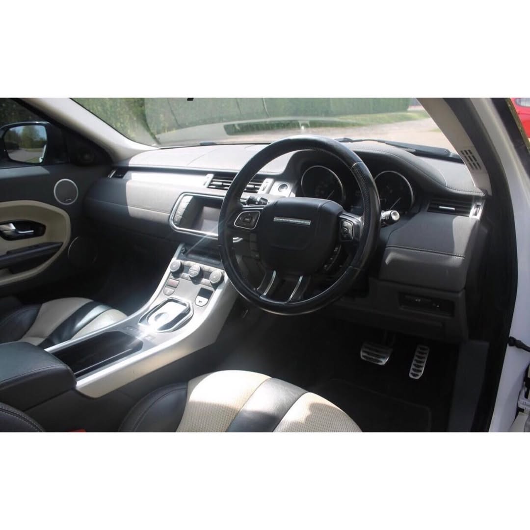 
								RANGE ROVER EVOQUE full									