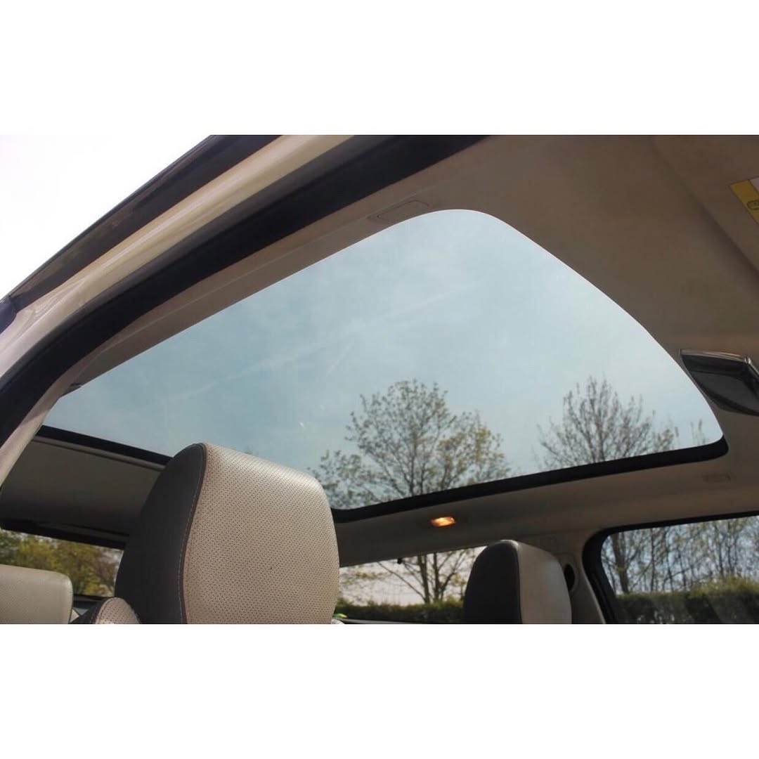 
								RANGE ROVER EVOQUE full									